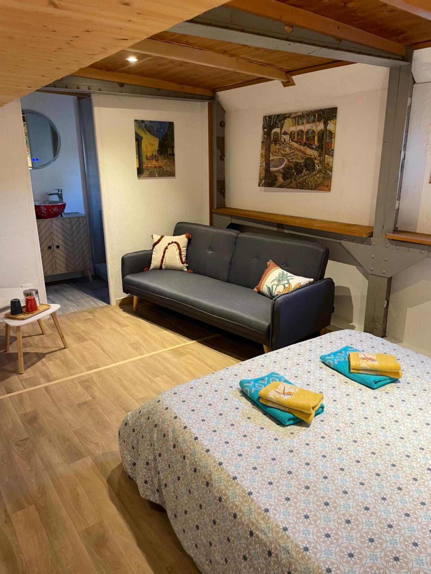 Peniche Le Pescalune - Chambre D'Hotes Arles Kültér fotó