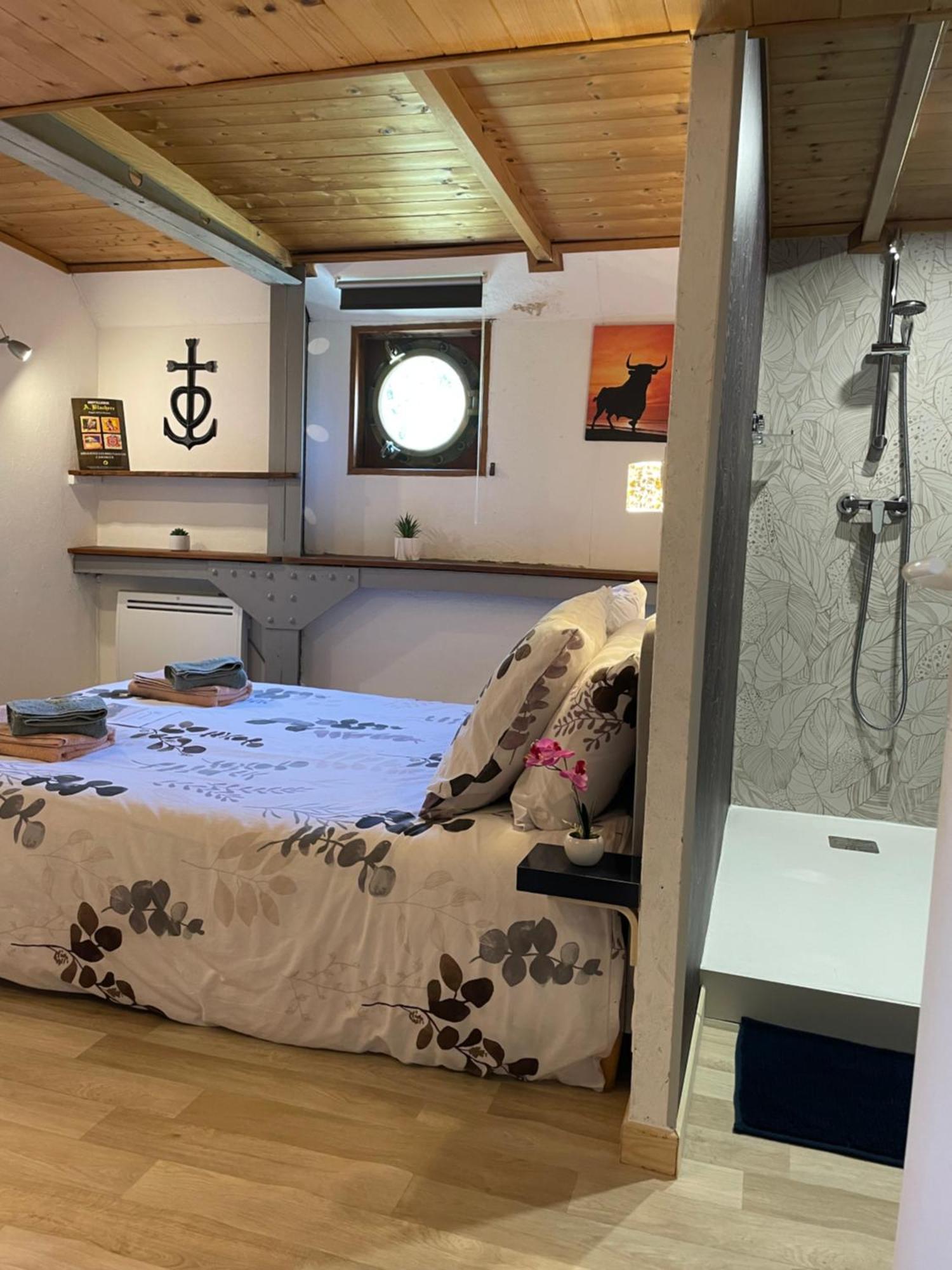 Peniche Le Pescalune - Chambre D'Hotes Arles Kültér fotó